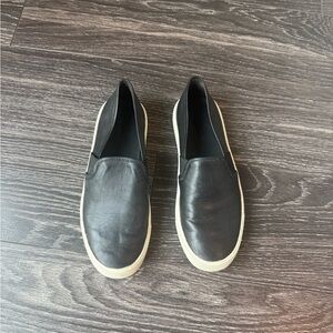 Vince Black Leather Loafers Slip-Ons